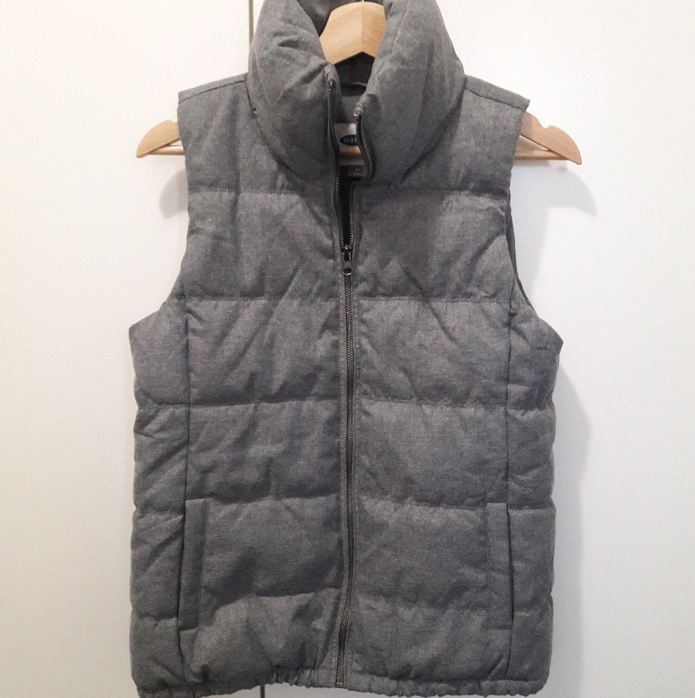 Old Navy Puffer Vest